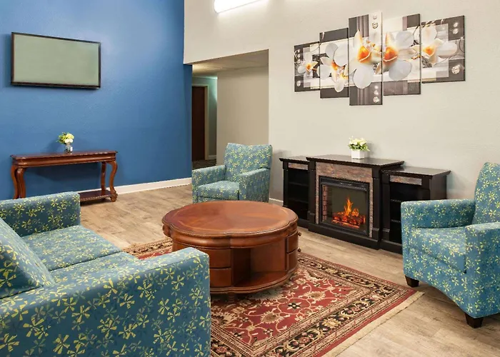 Baymont Toledo Airport Hotel Swanton